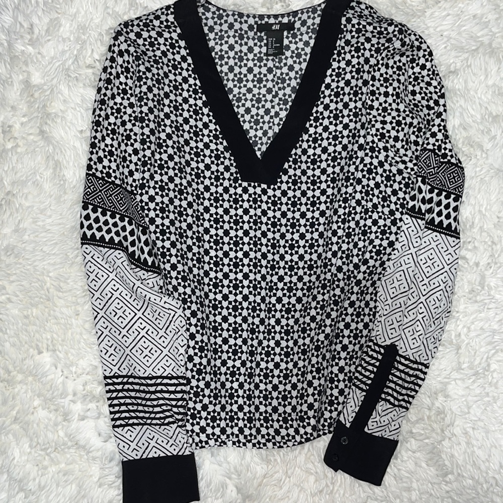 H&M blouse - Picture 3 of 4